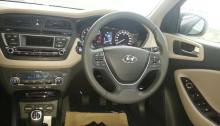 2015-Hyundai-i20-dashboard-spyshot